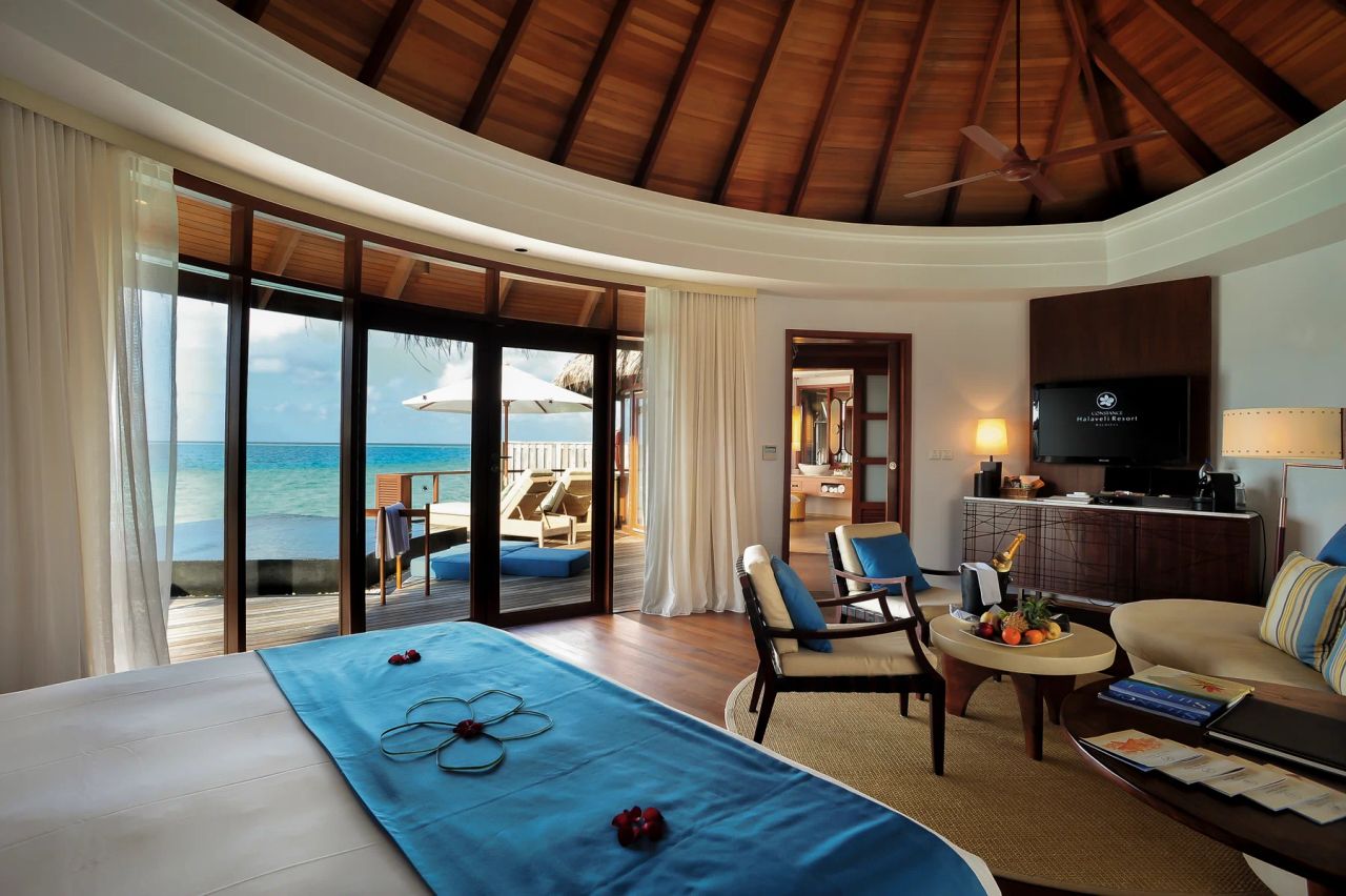 WATER VILLA with private pool