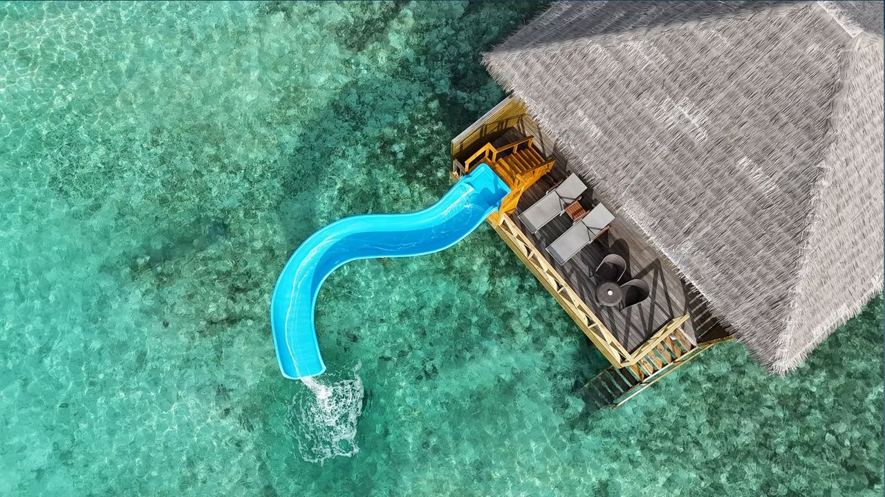Lagoon Suite with Slide