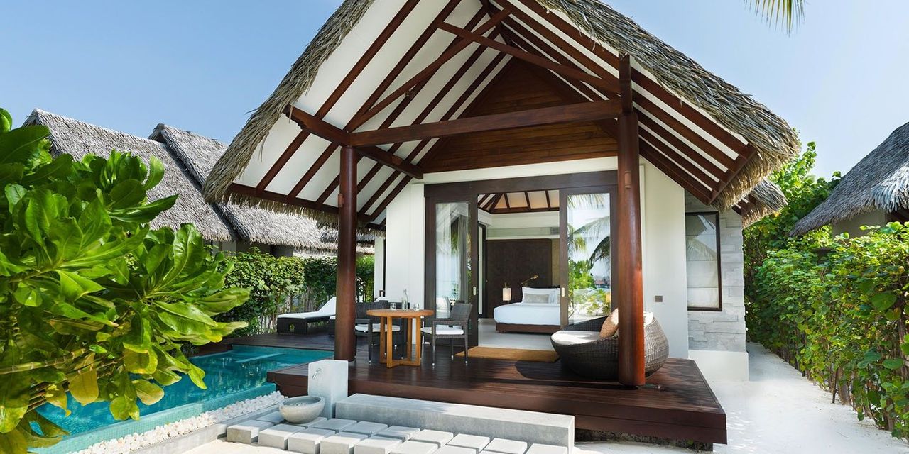 Sunset Pool Beach Villa 