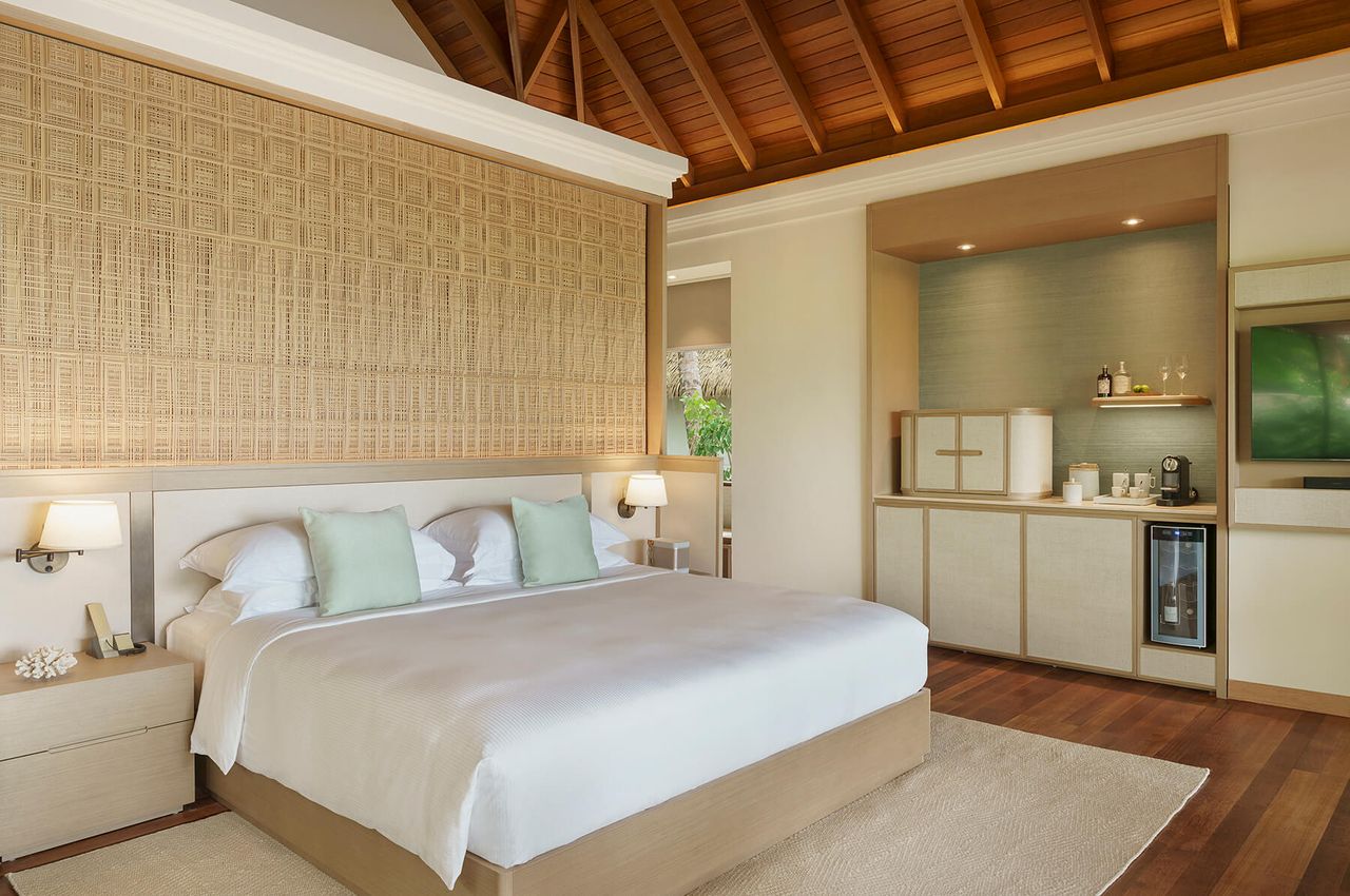 Deluxe Beach Bungalow with Pool
