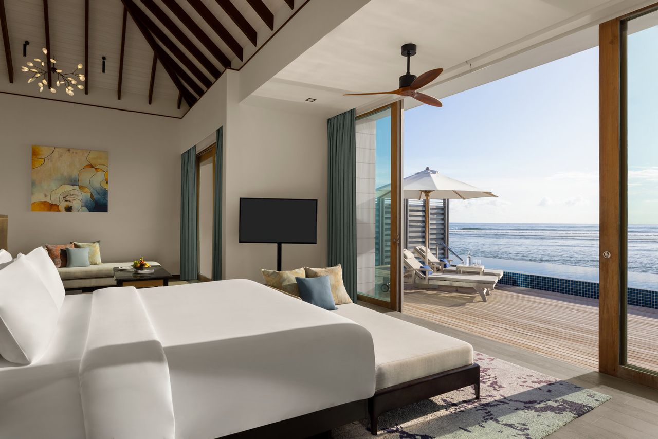 Overwater Villa - Pool & Sunset View