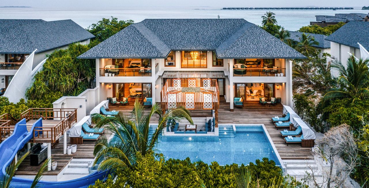 Sultan Beach Residence with Sunset Pool (4BR) 