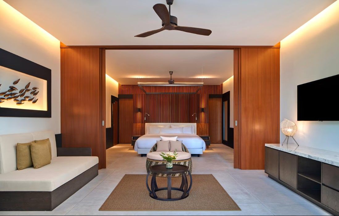 Deluxe Beach Villa Pool