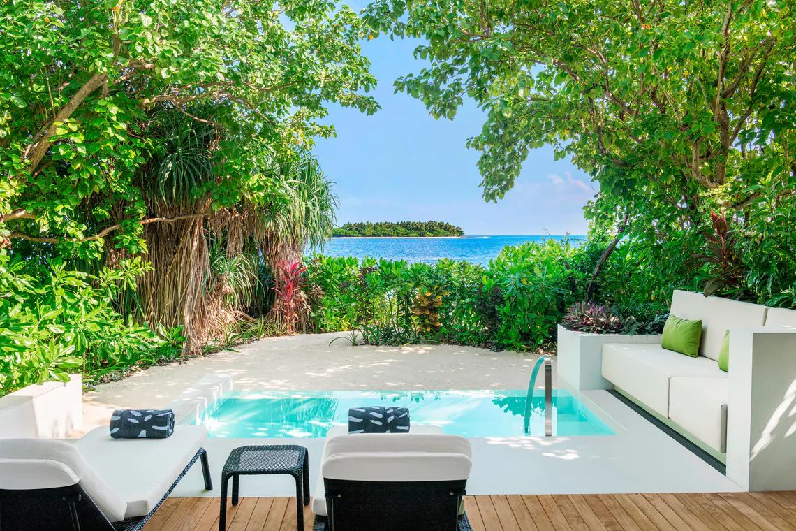 Family Beach Villa Pool
