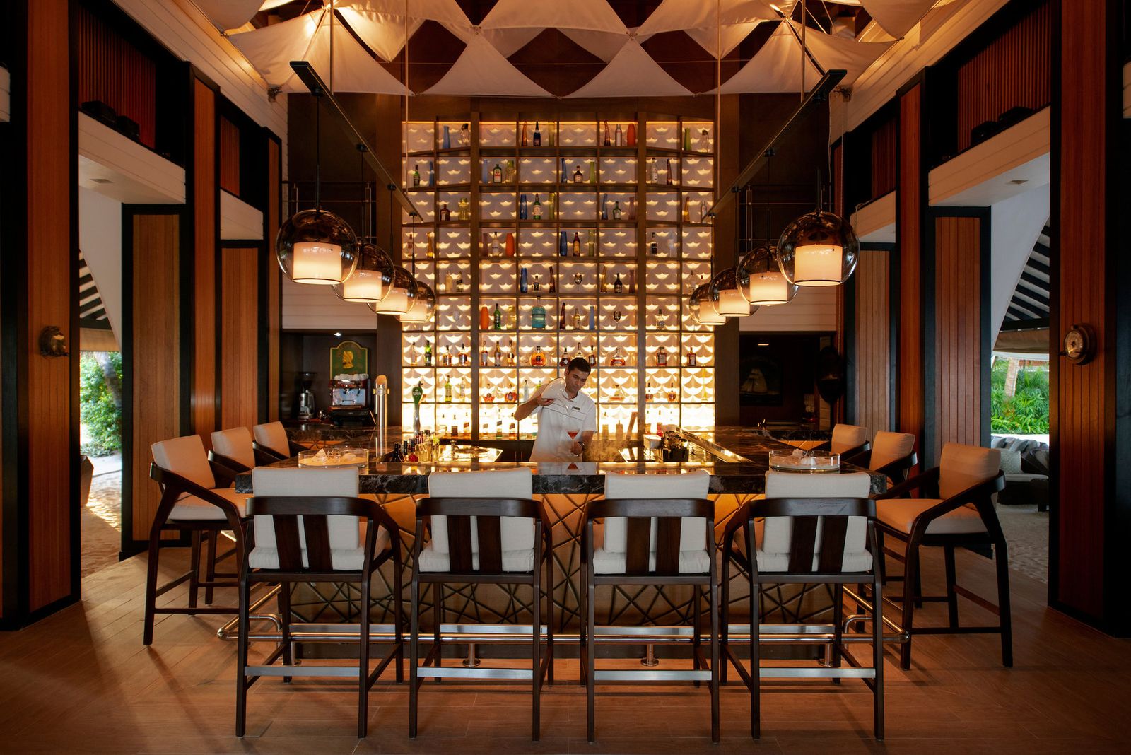 Sails Bar