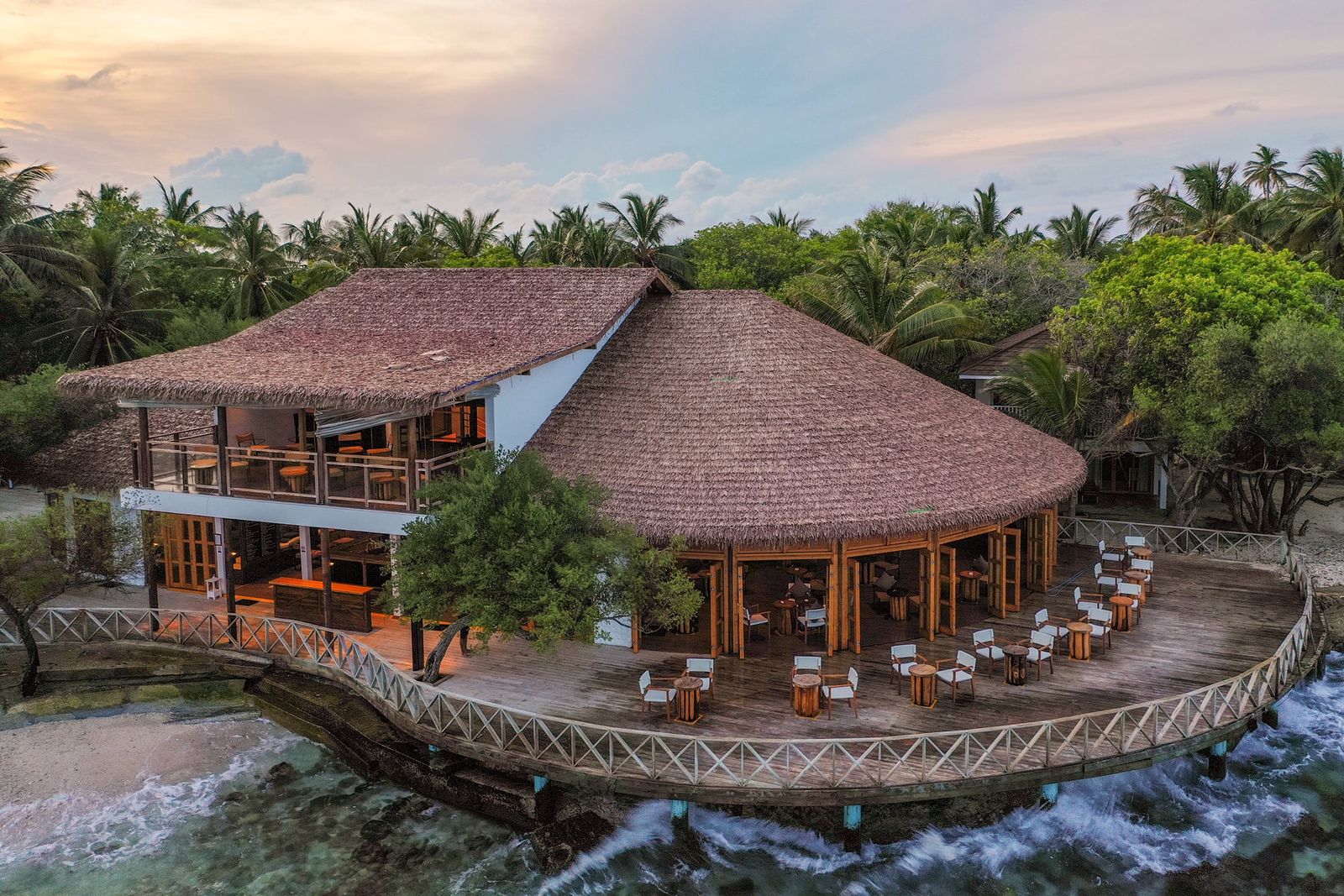 Raiyvilla Bar