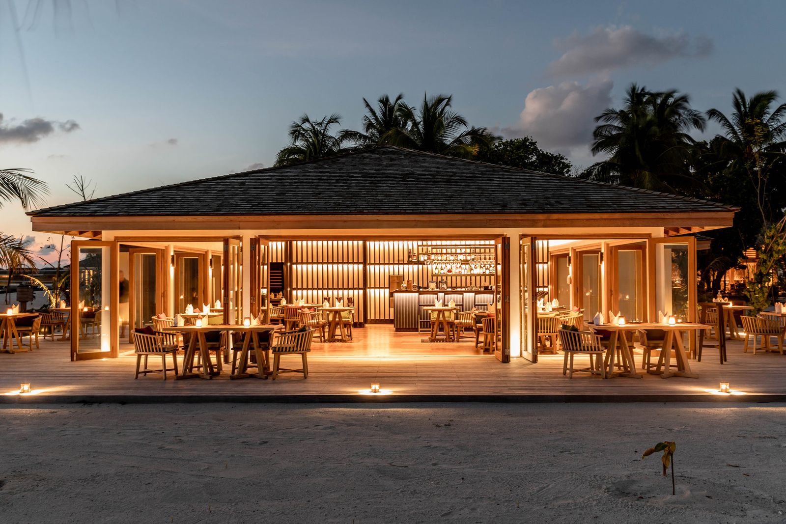 KE-UN RESTAURANT & BAR