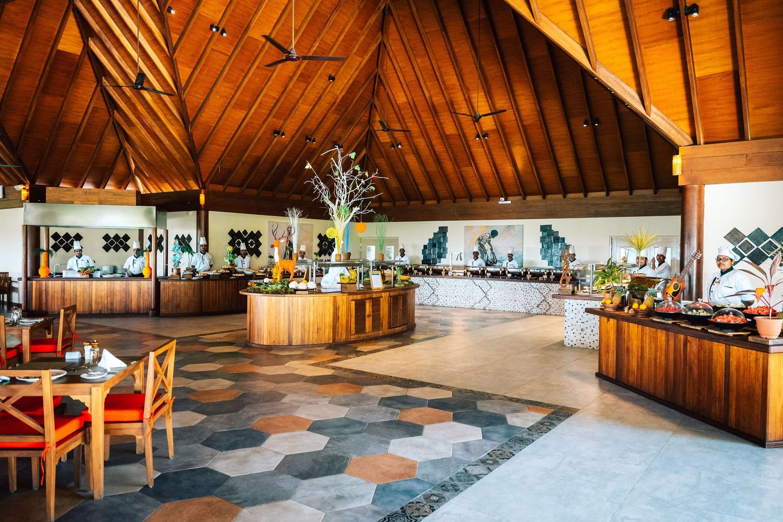 VAKARU RESTAURANT
