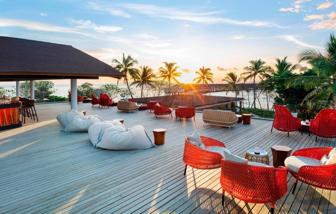 SUNSET BAR