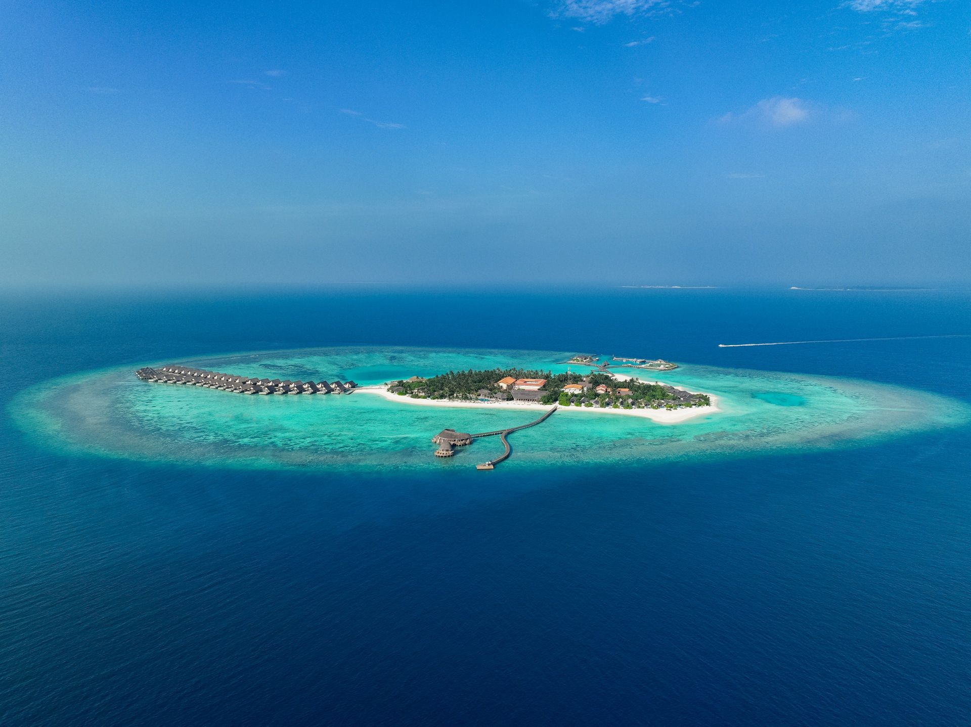 Emerald Faarufushi Resort & Spa