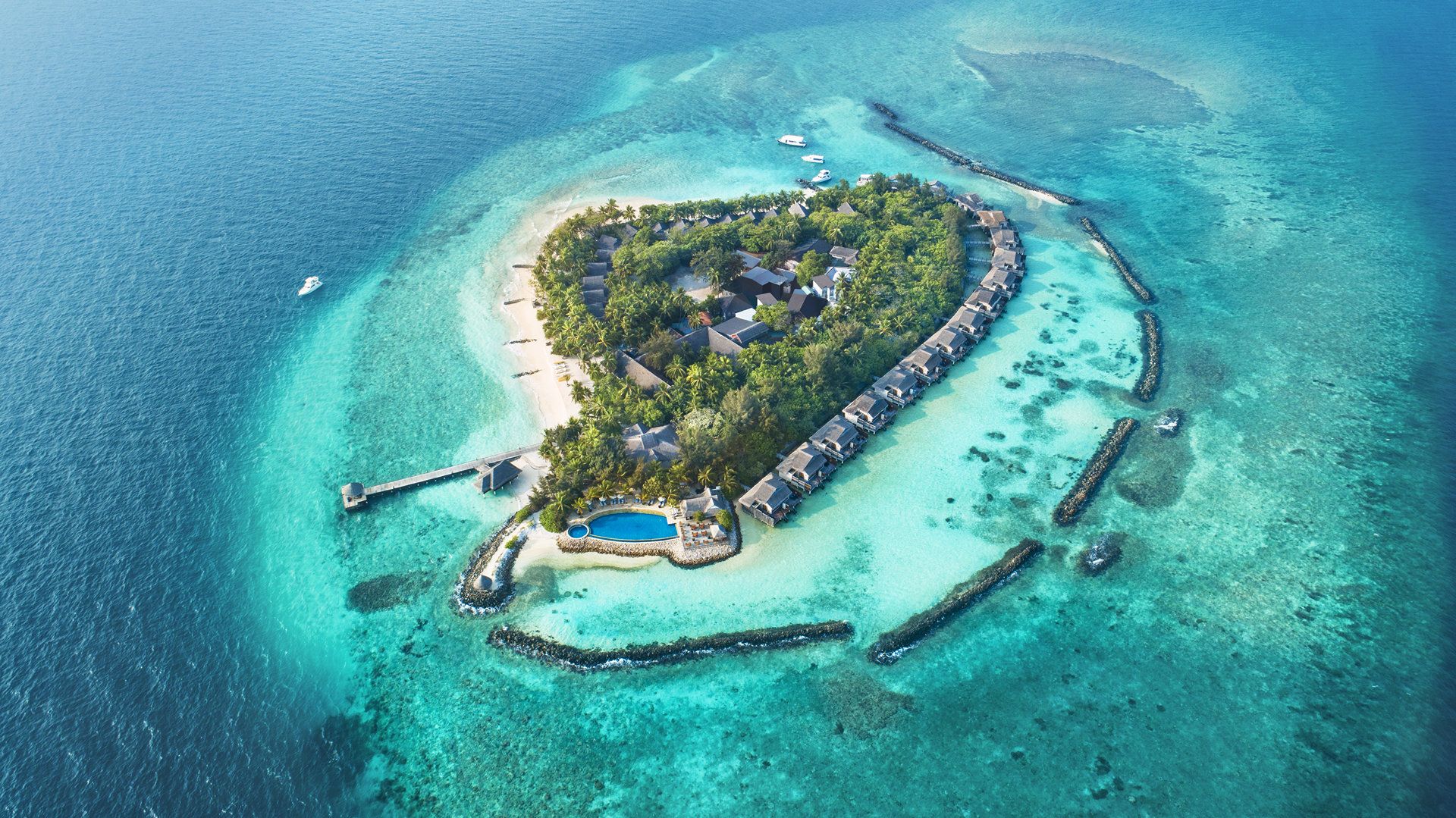 Taj Coral Reef Resort & Spa